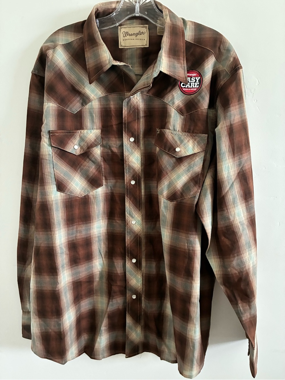 Wrangler Brown and Cream Plaid Western Button-Down Shirt